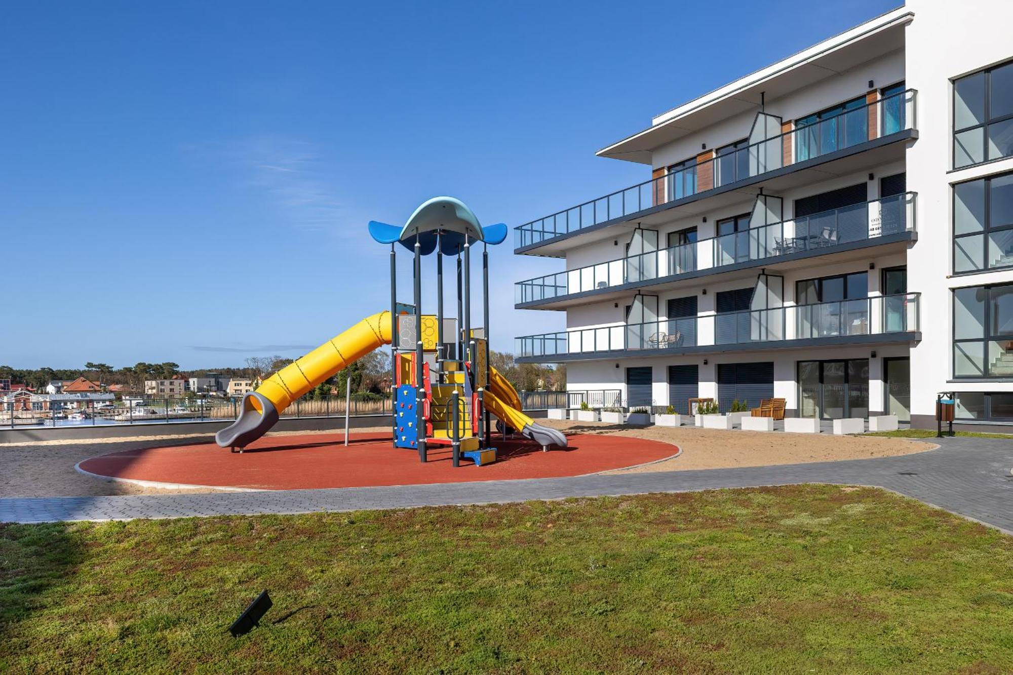 Exclusive Apartments Porta Mare Marina - Swimming Pool & Sauna By Renters Prestige Дзівнув Екстер'єр фото